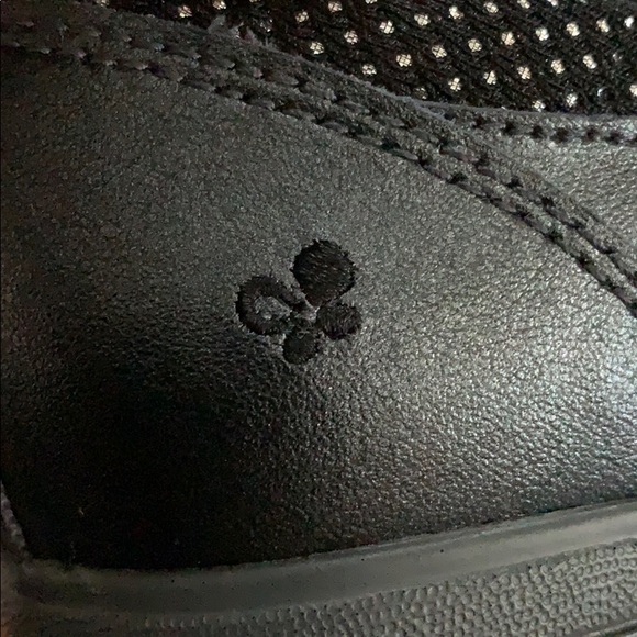 Shoes - Picture 4 of 6